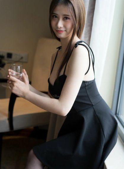 校花张开双腿被我狂插_免费完整版高清